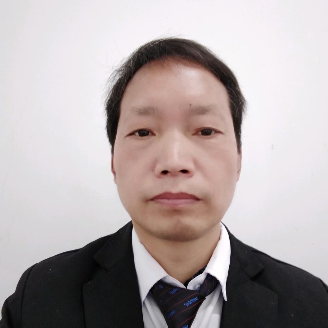 黄新华