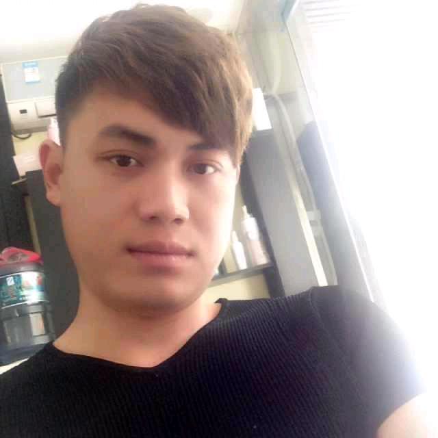 阿龙