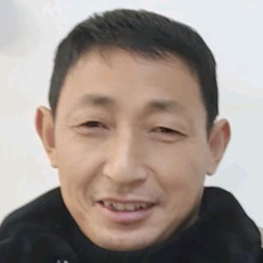 郑君