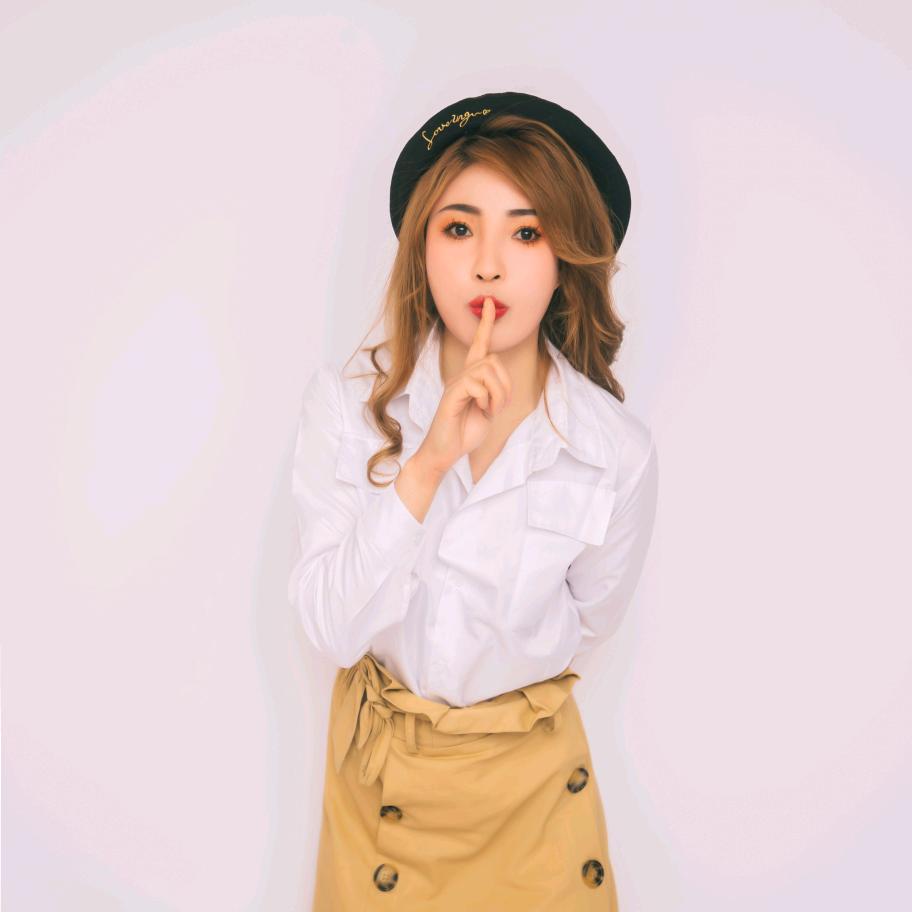 英子