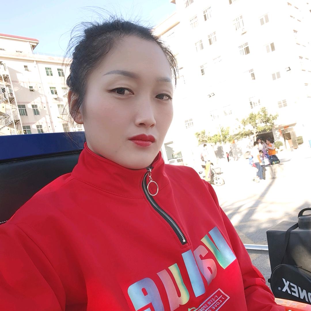 王丹爱跳舞