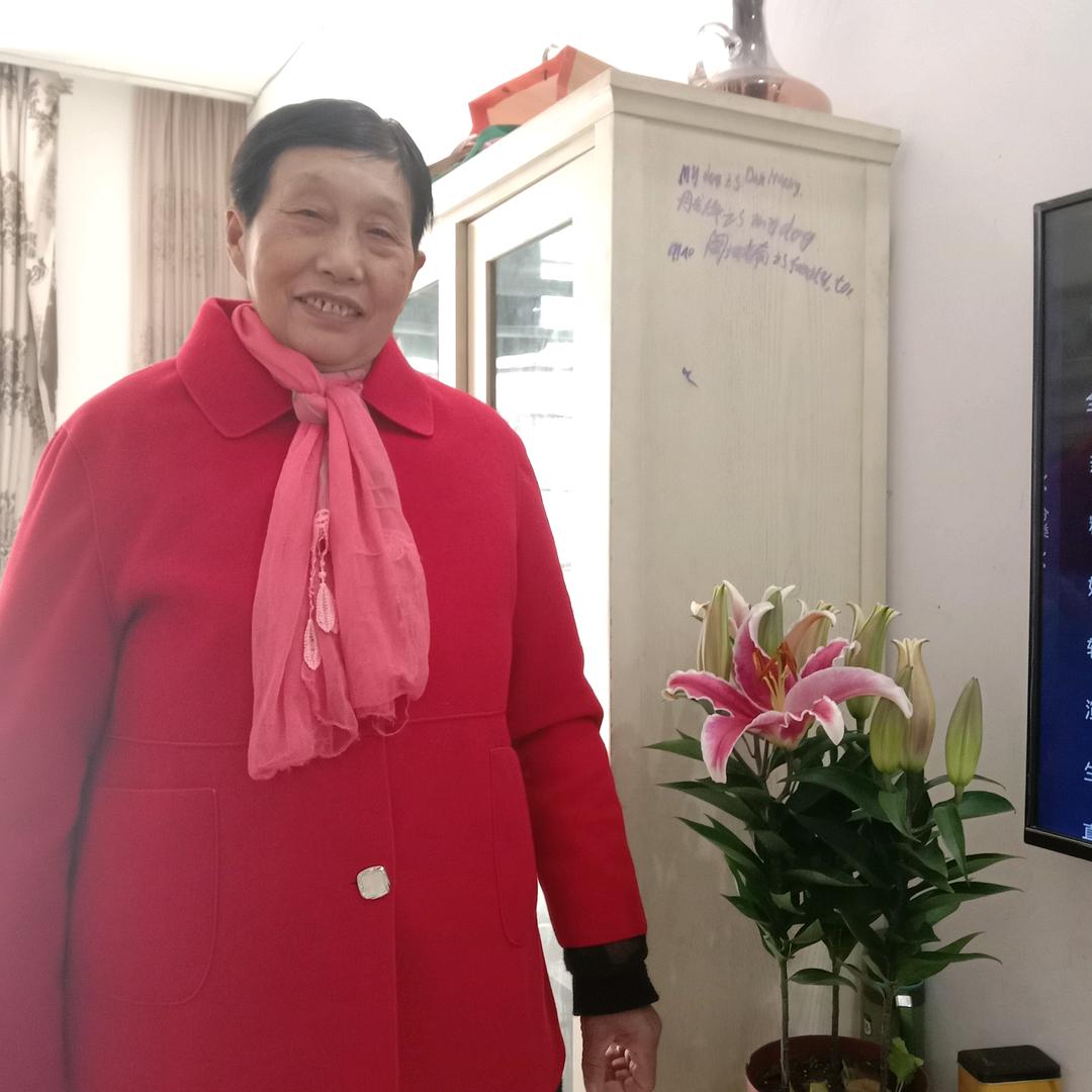 喜欢跳舞的奶奶