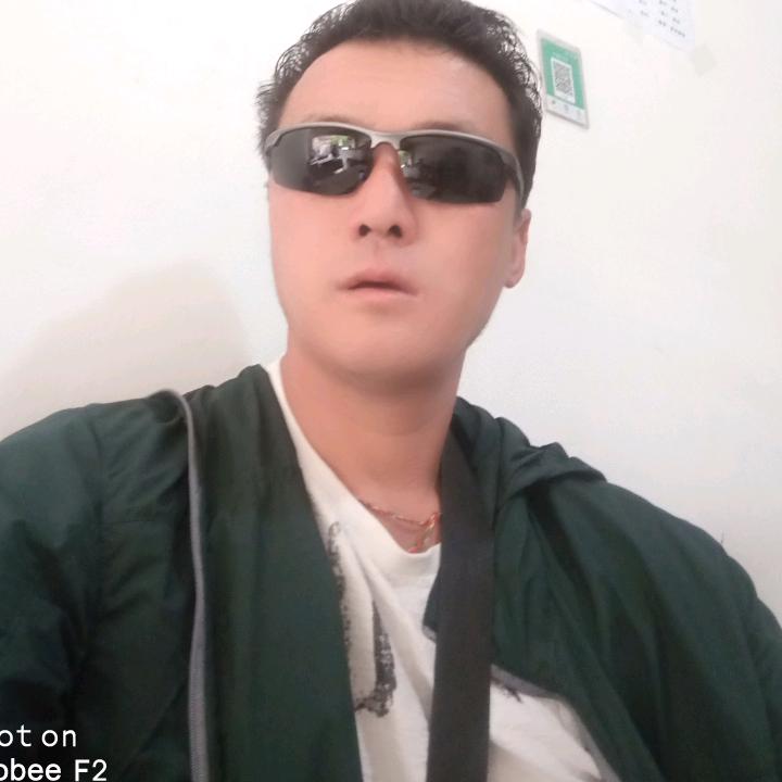 藏族汉子