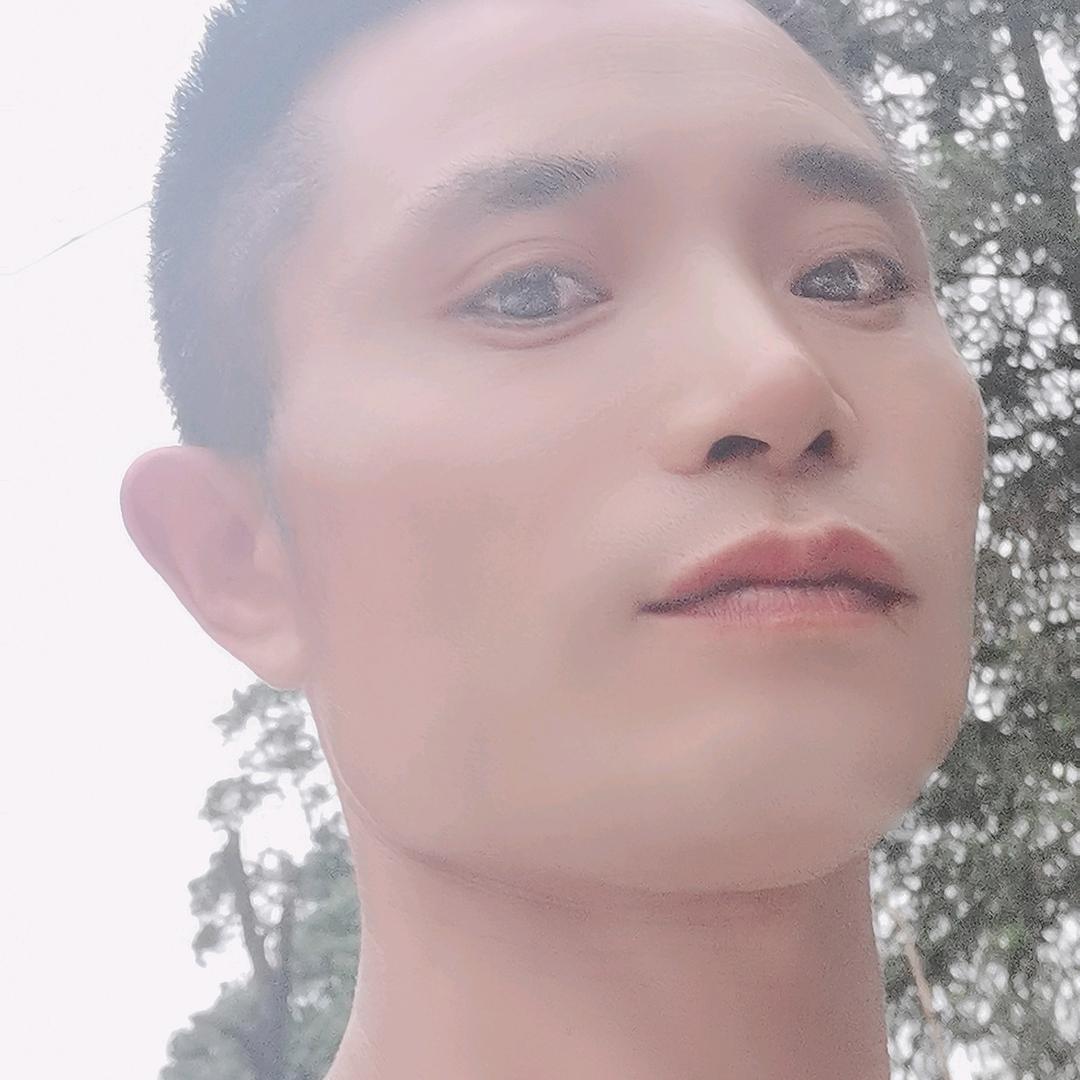 刘阳，