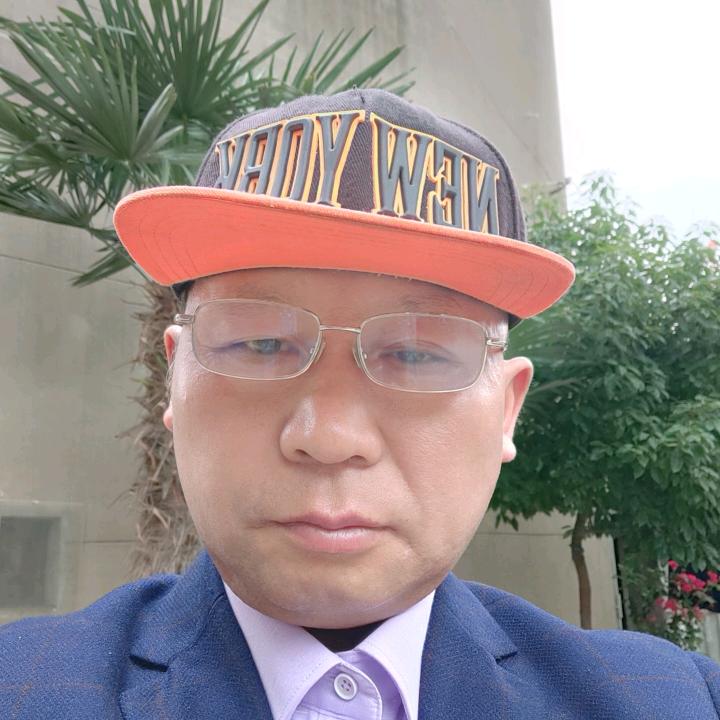 骏马奔驰