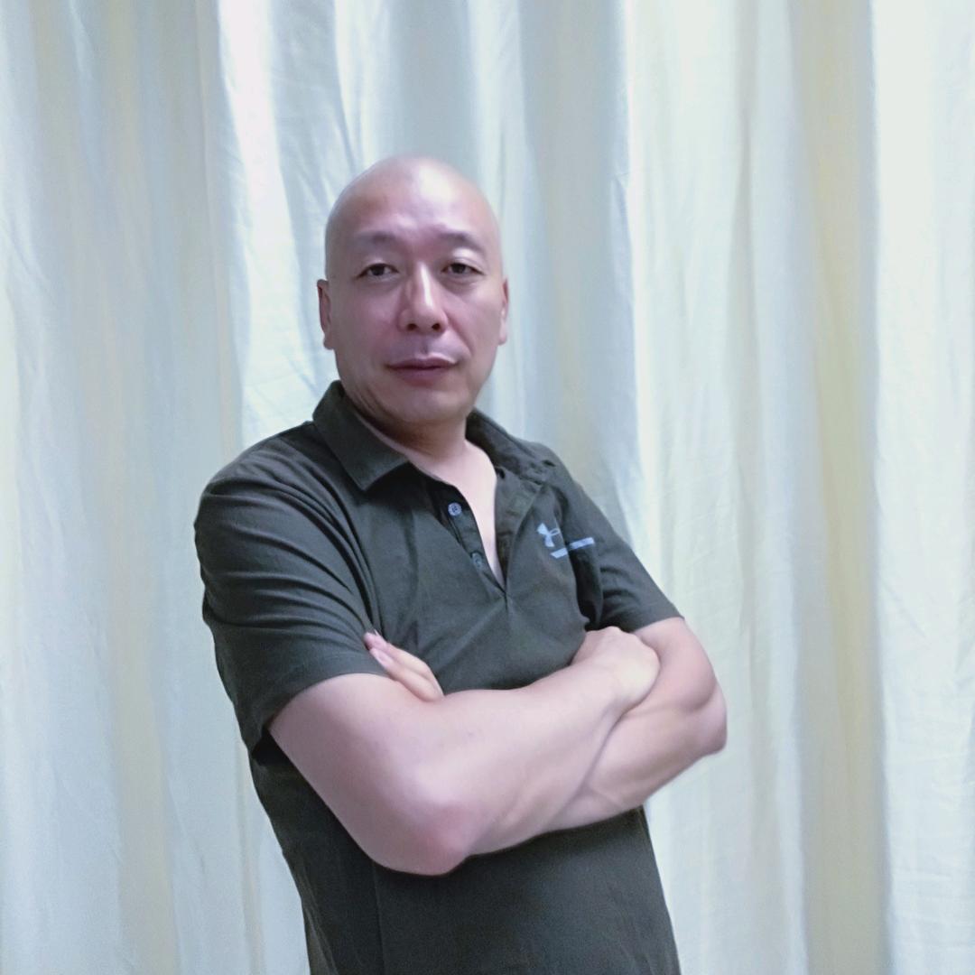 光头富生活团骏松