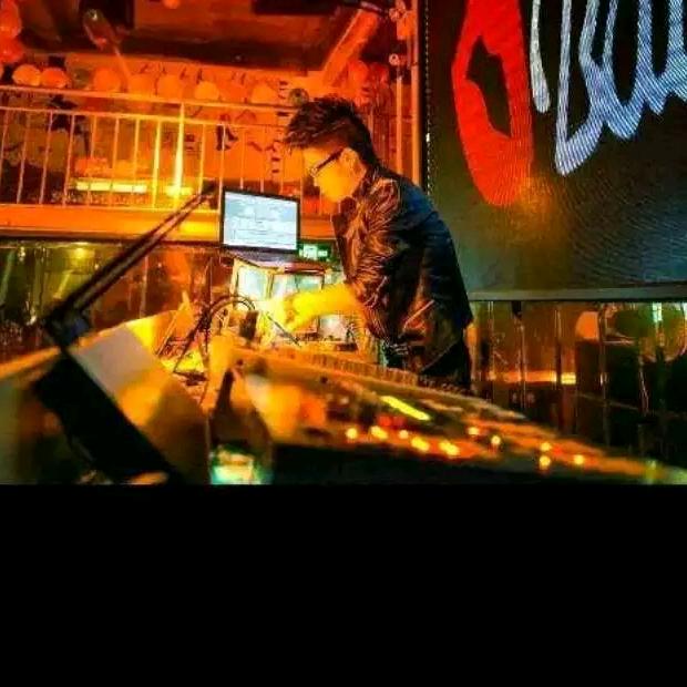 DJ-伟伟