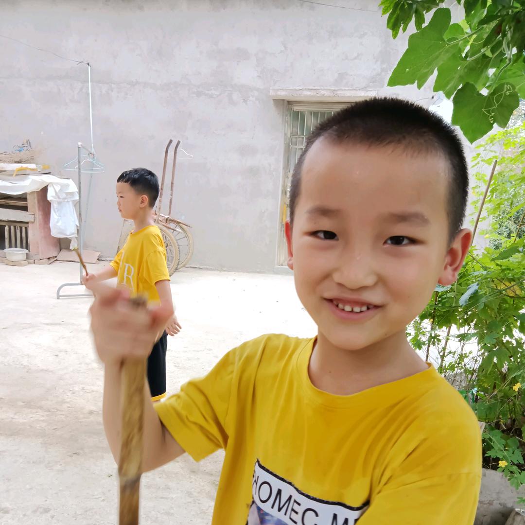 杨爱连