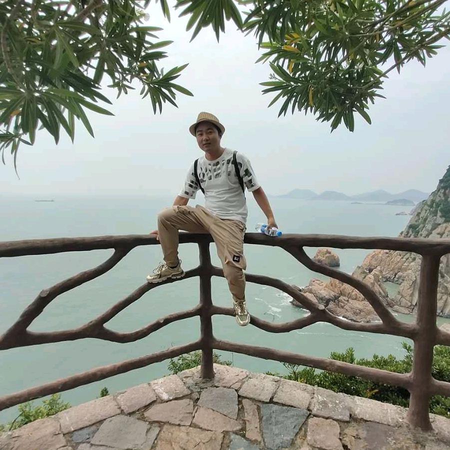 一个疯子而已