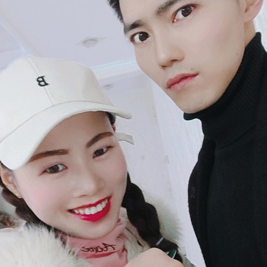 王师爱贴砖