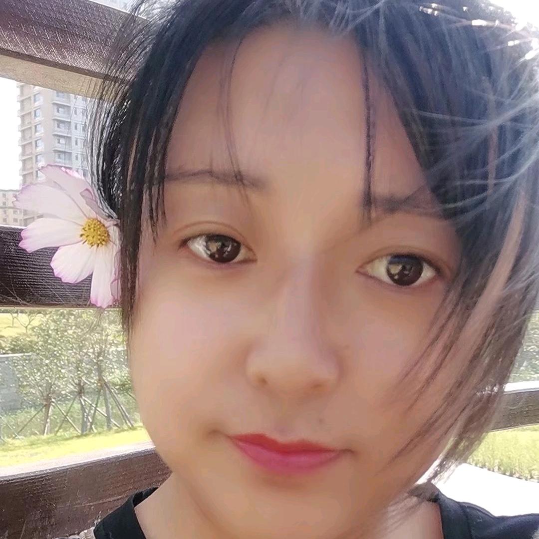 伊沫浮萍