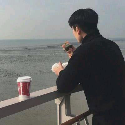小哥哥