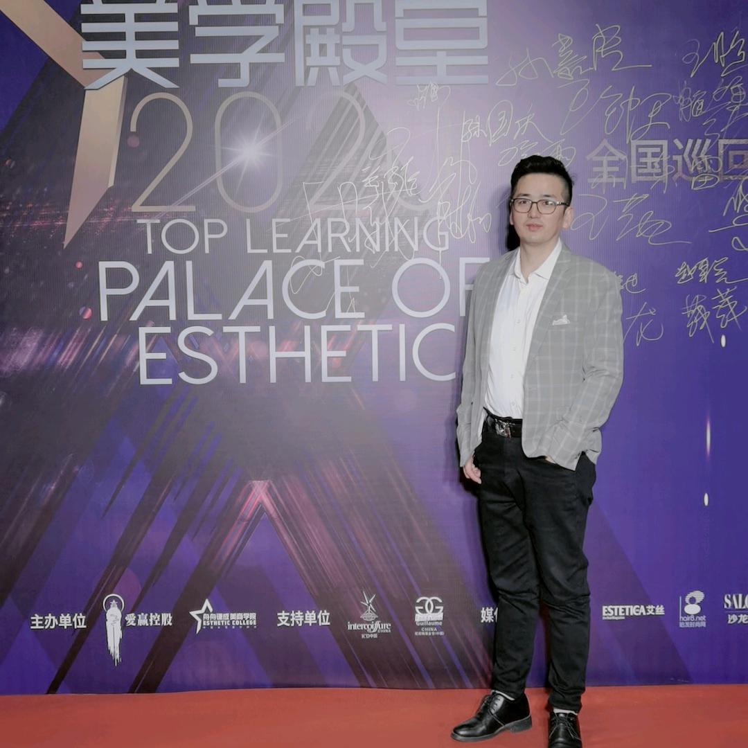 鞍山海静短发故事美发