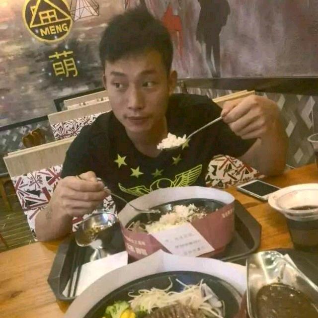 贝贝爸