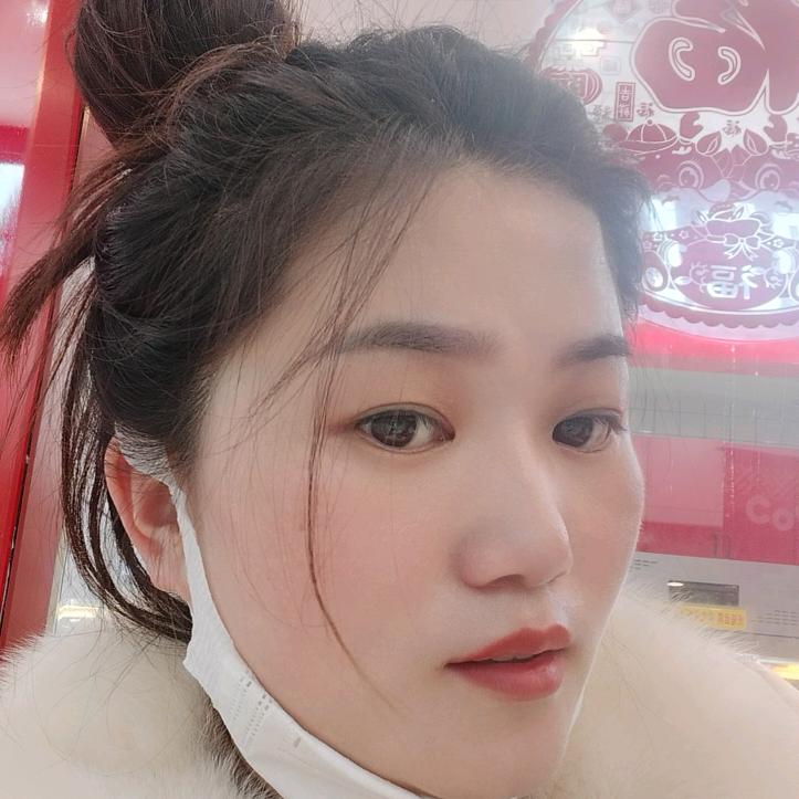 姓李名婕