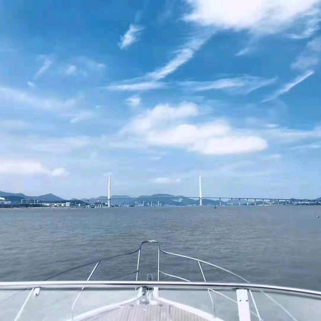 无名（有橱窗）