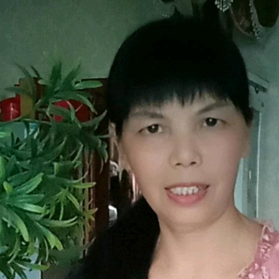 黄美华