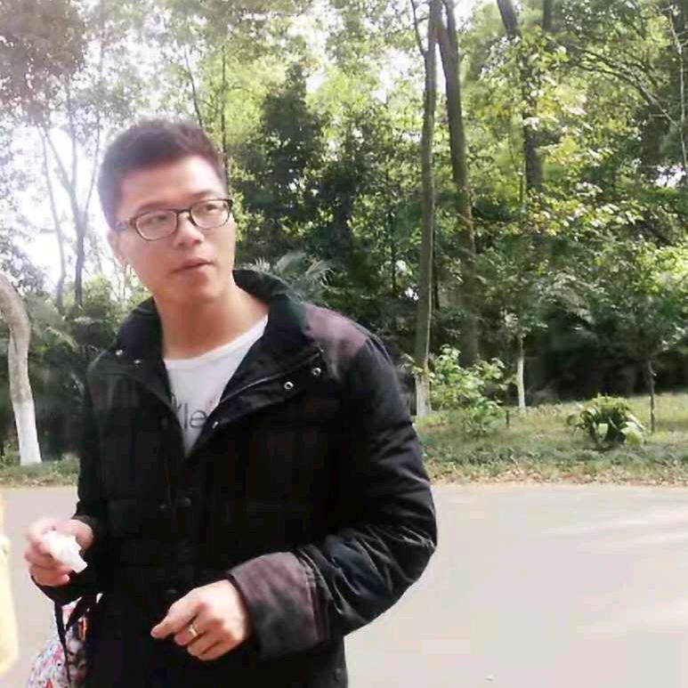 周先生是我们