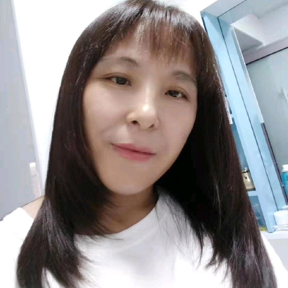 家政,专业保洁团队小彭五个孩子妈