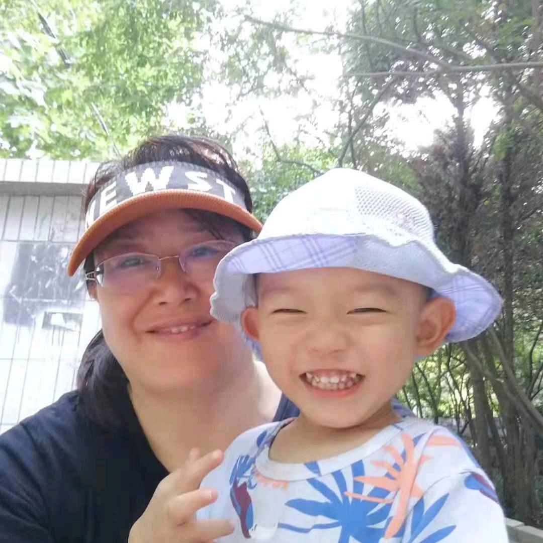 张玉英(拒私聊)