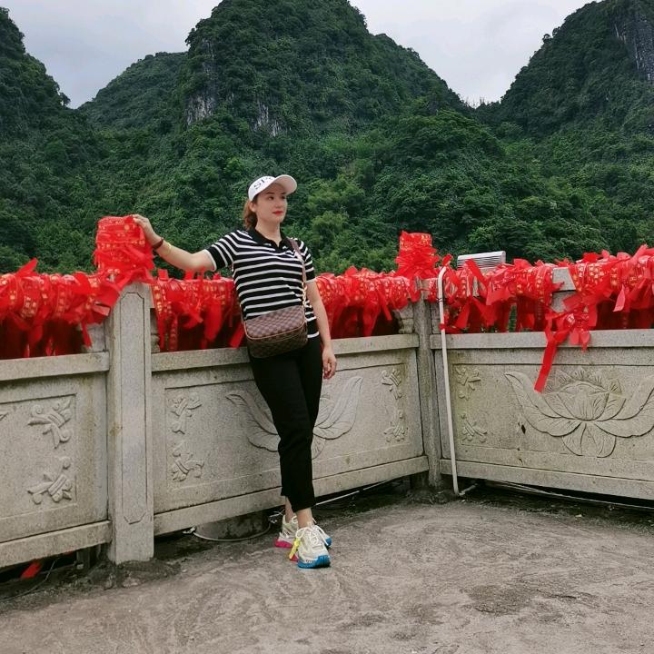 依依不舍