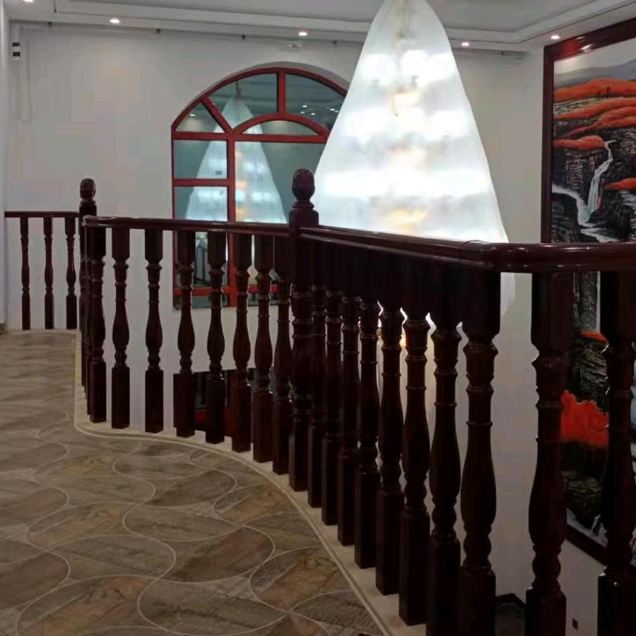 衡阳雄豪楼梯栏杆厂