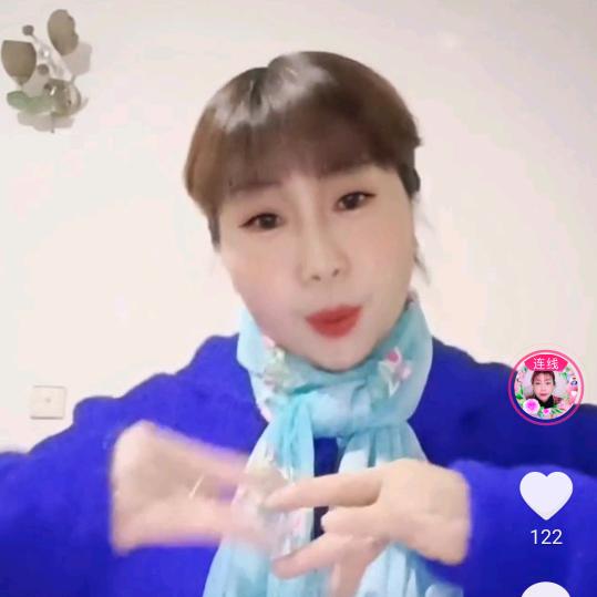 卢姐巜喜欢唱歌跳舞》