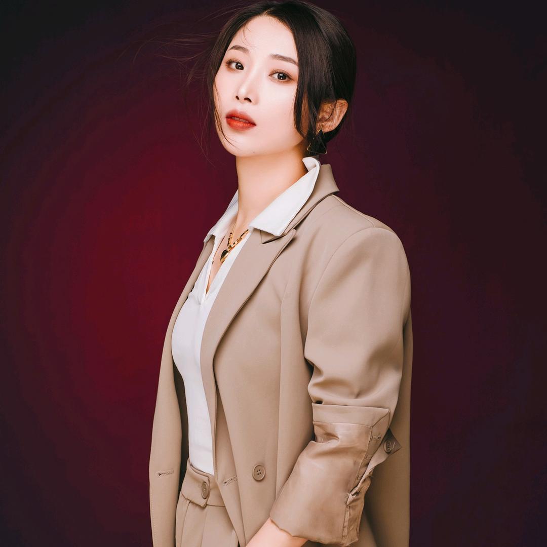 在韩张欧尼