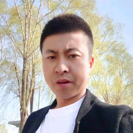 云淡峰青