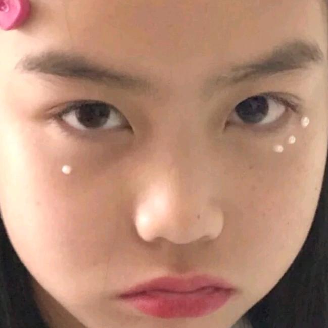 面包的话大吃一口🍞