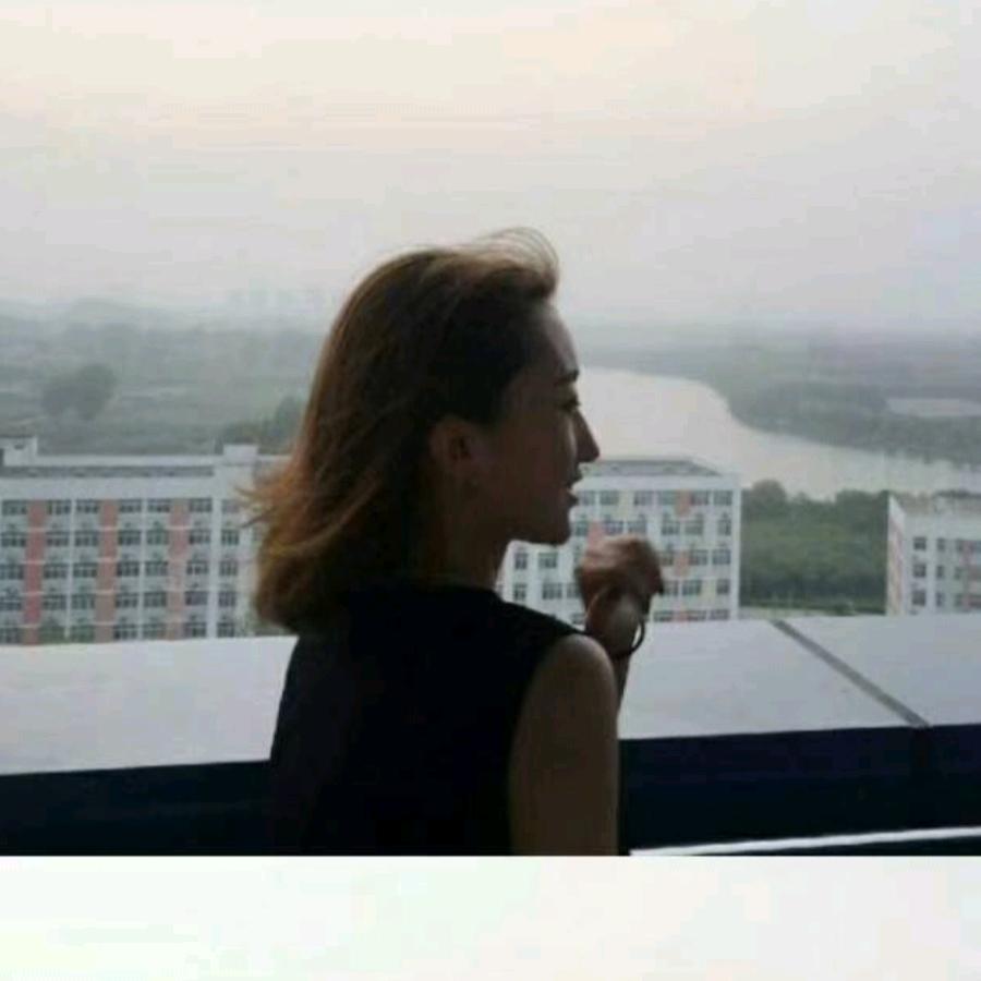 枣强白雲轻奢女装