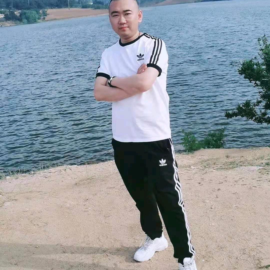 张喣健