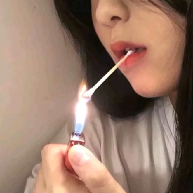 思思