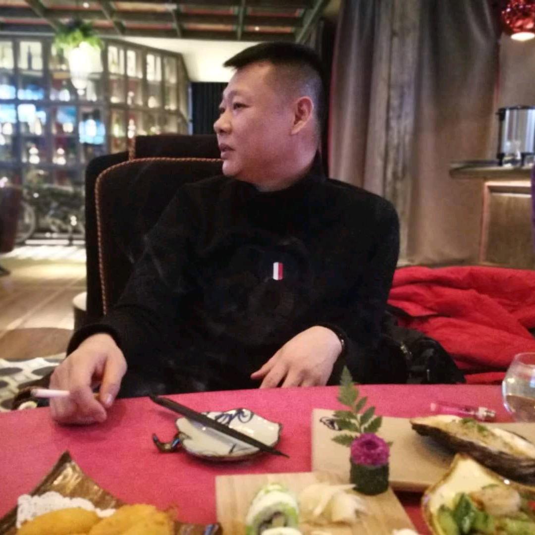 乌鲁木齐顺德伟业名车