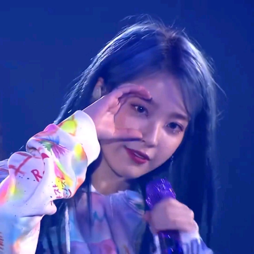 女神村