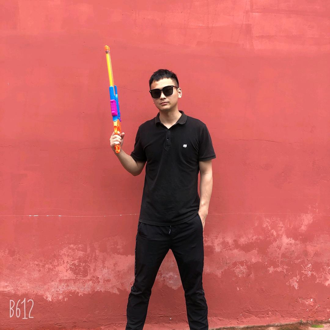 过来给我锤两哈