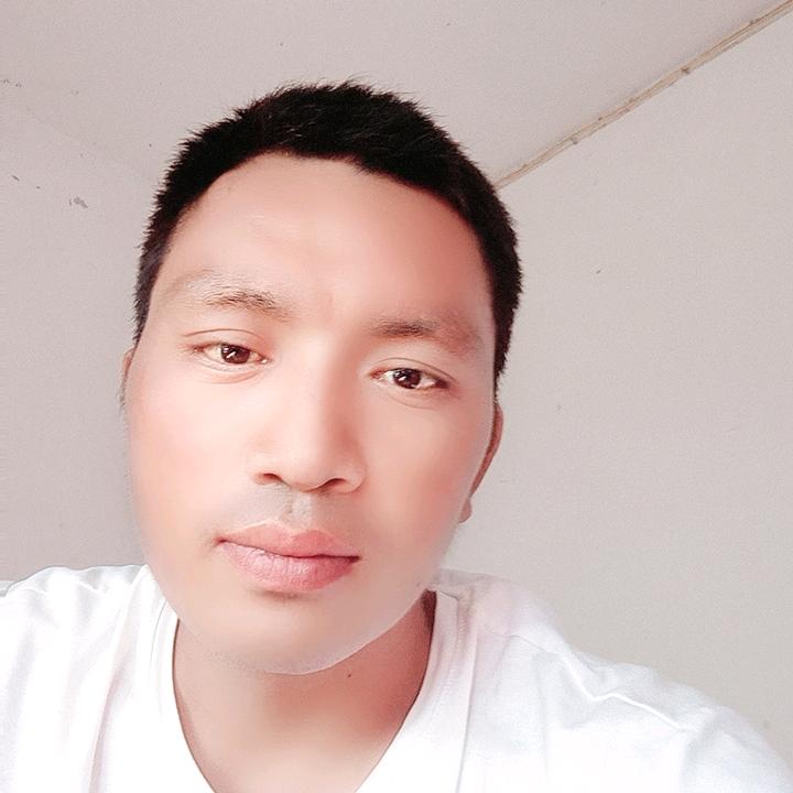 自强的男孩