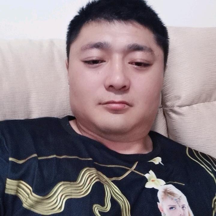 一只酸奶刘