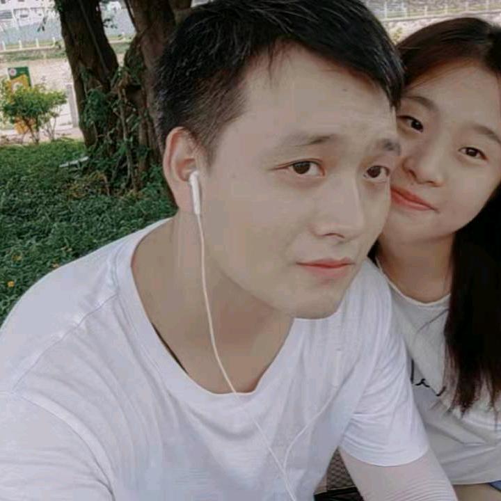 阿锋大叔和小妹
