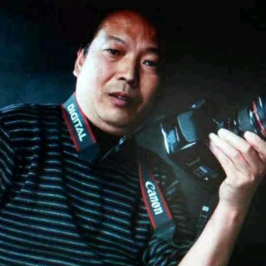 梁建合摄影人的眼睛