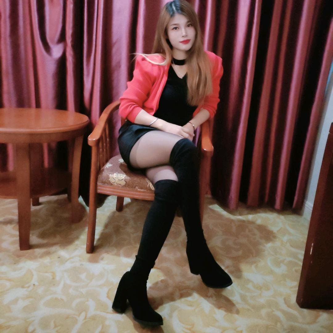 吴川塘尾爱美丽服装阿丽晚上8~10点直播
