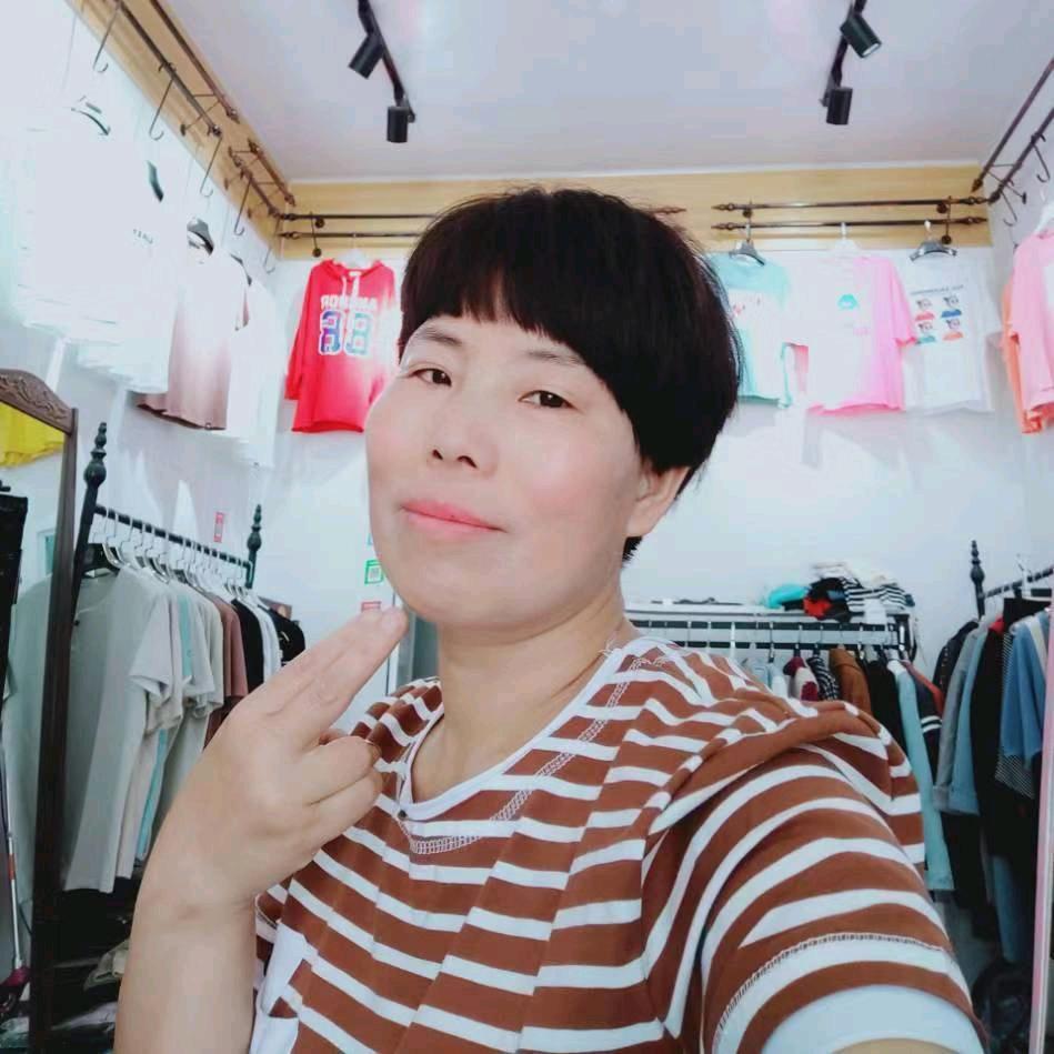 原阳鑫鸿时尚衣铺