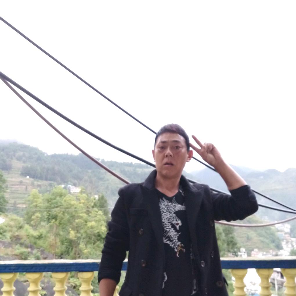 爱心自己武哥