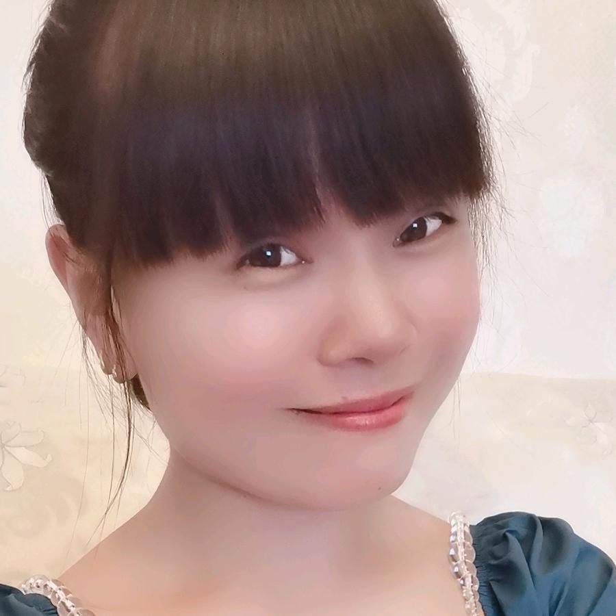 莹莹