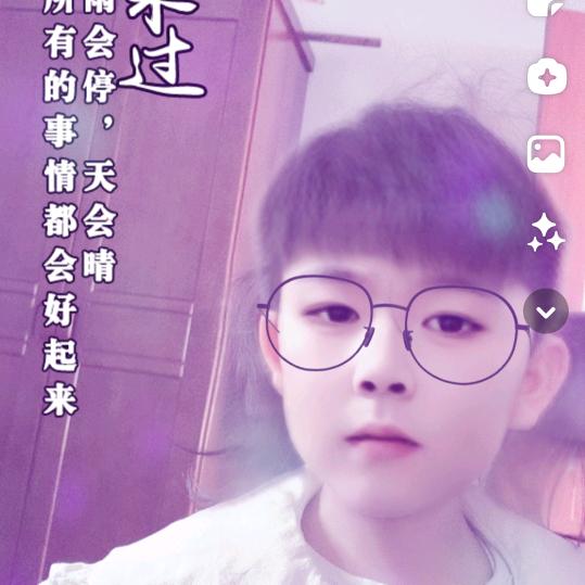 离群小蚂蚁