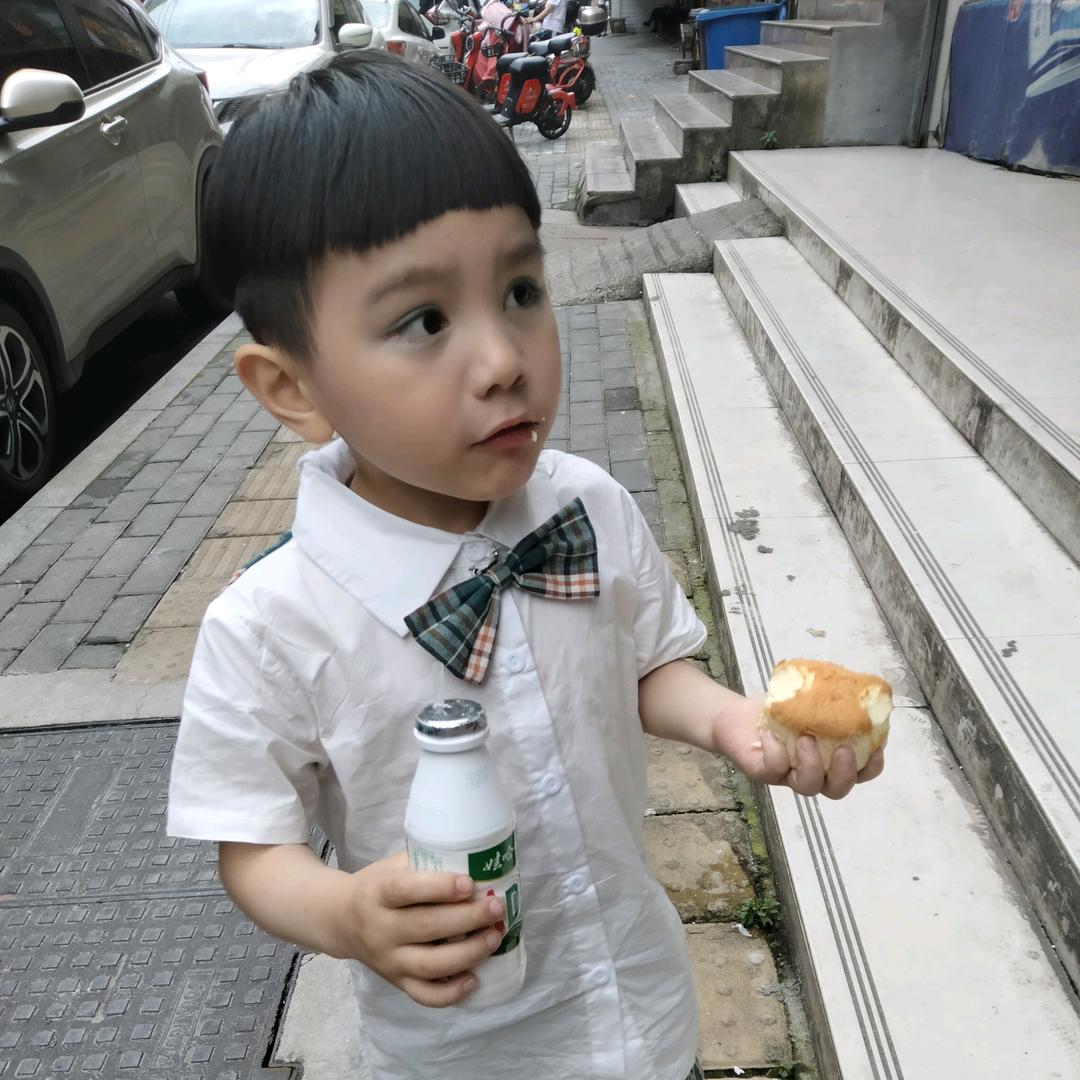 努力学习，努力赚钱