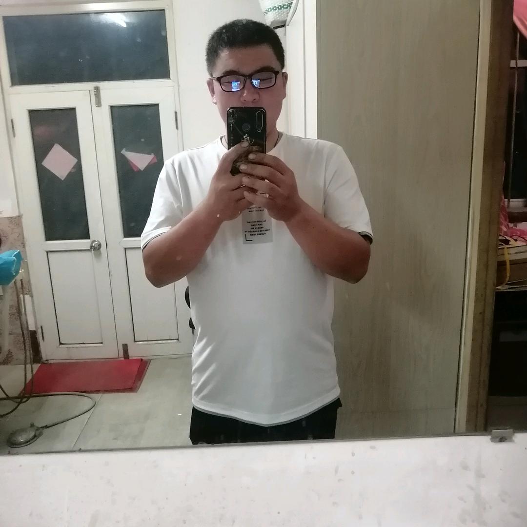 奔跑的晓坤(汽车养护中心)