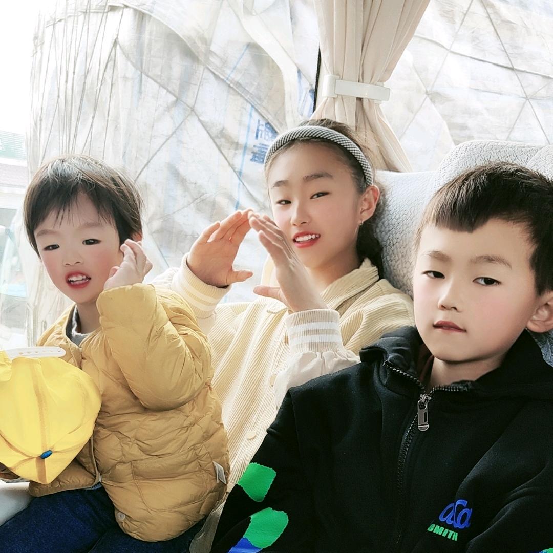 桃花源记～两个棉袄一个貂😃😃😃