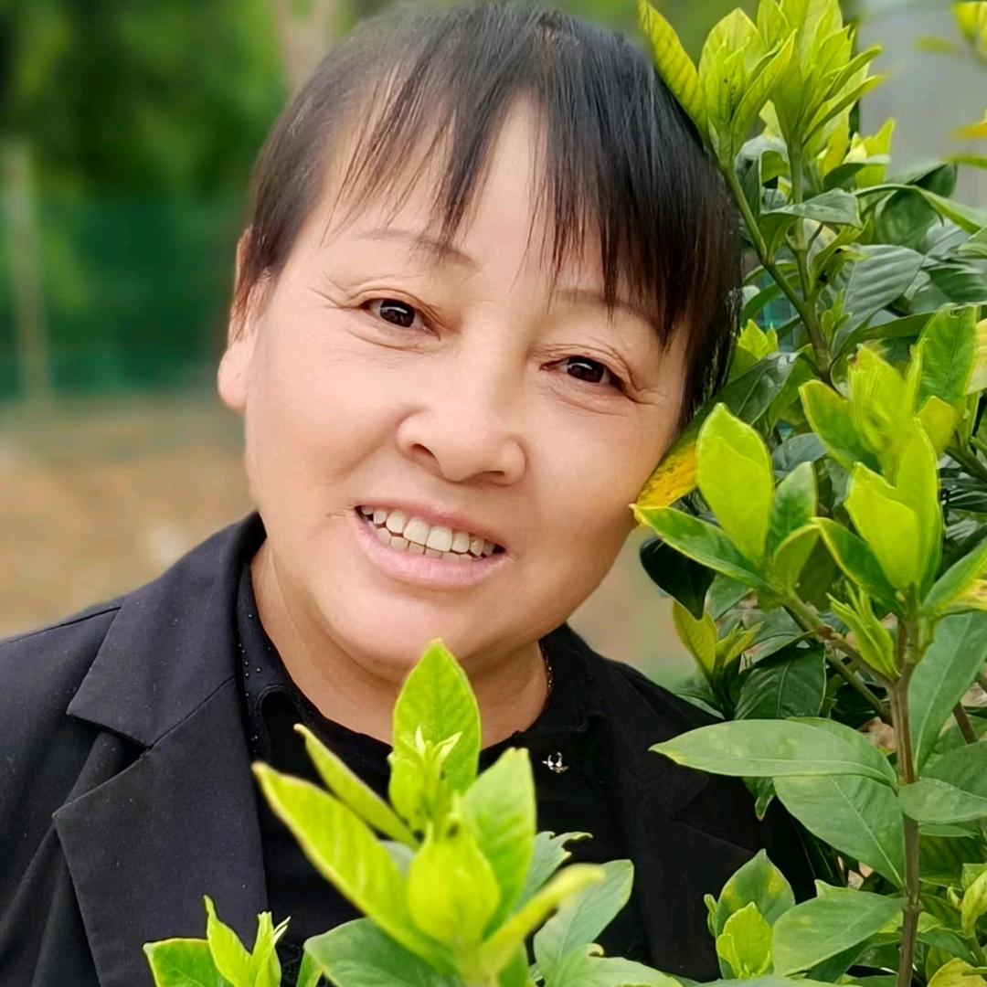 语涵奶奶，不定时直播