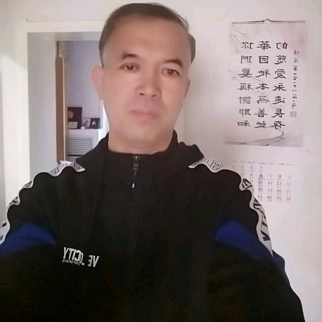 廊坊老白爱逛街